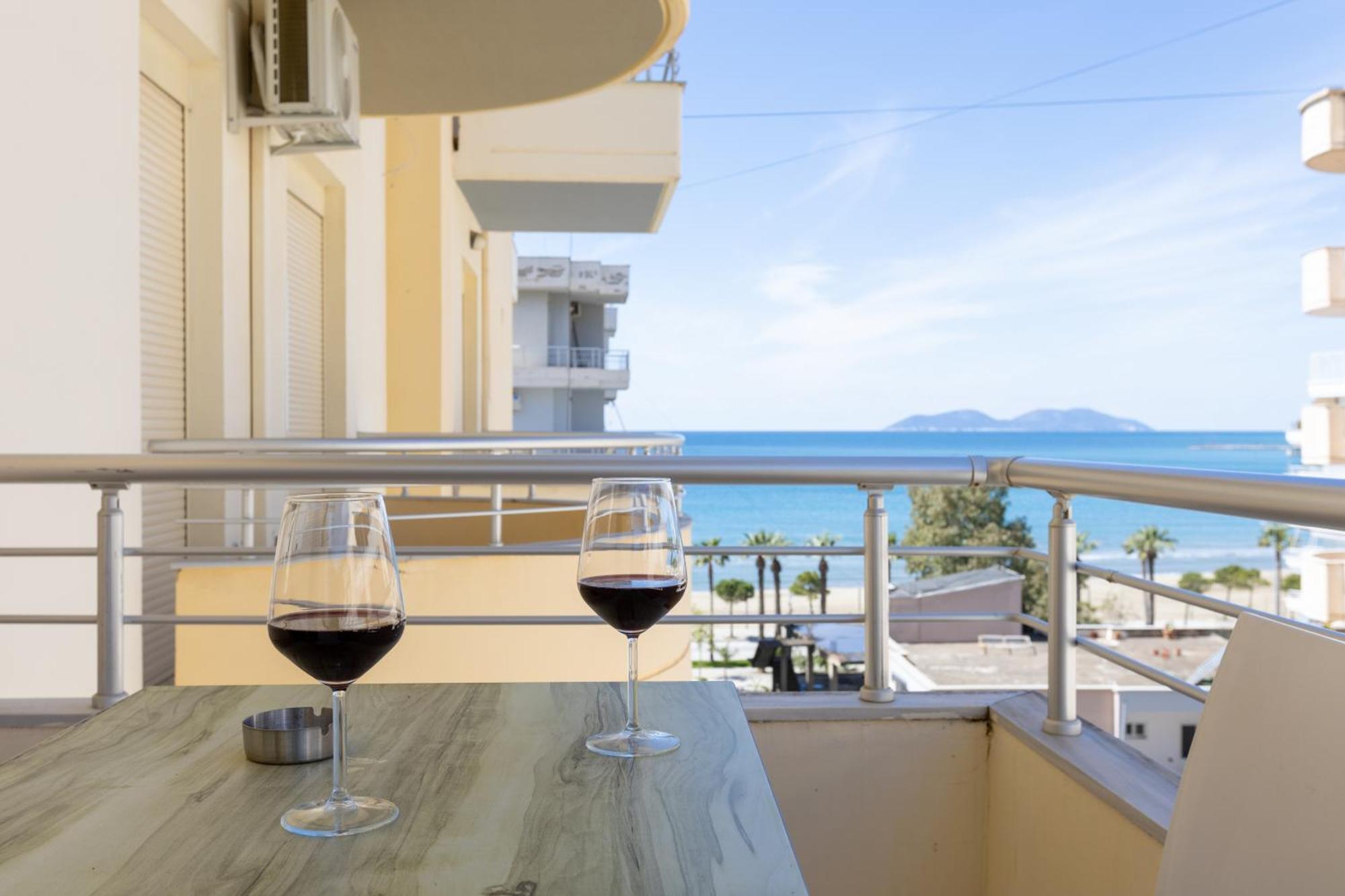 Da Vinci Apartment Влёра Экстерьер фото